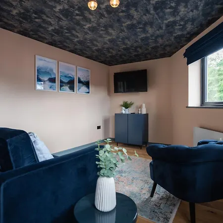 Swiper - 1 Bedroom Luxury By Mint Apartman Bristol