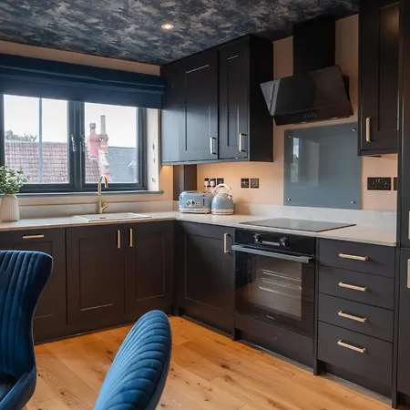 Swiper - 1 Bedroom Luxury By Mint Apartman Bristol