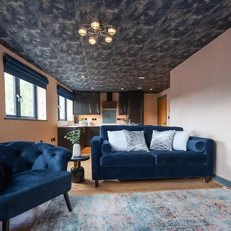 Swiper - 1 Bedroom Luxury By Mint Appartement *